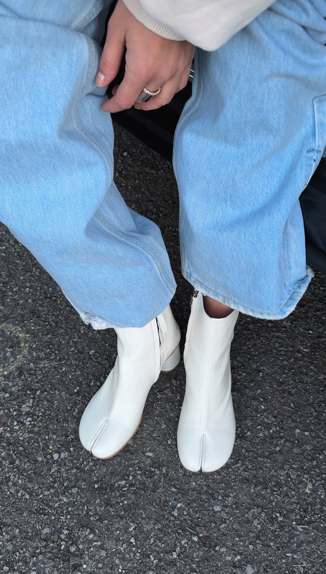 Elegant Tabi ankle boots - Image 2