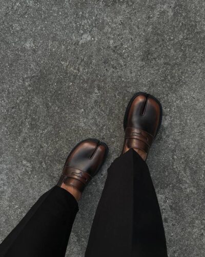 Conceptual loafer-tabis