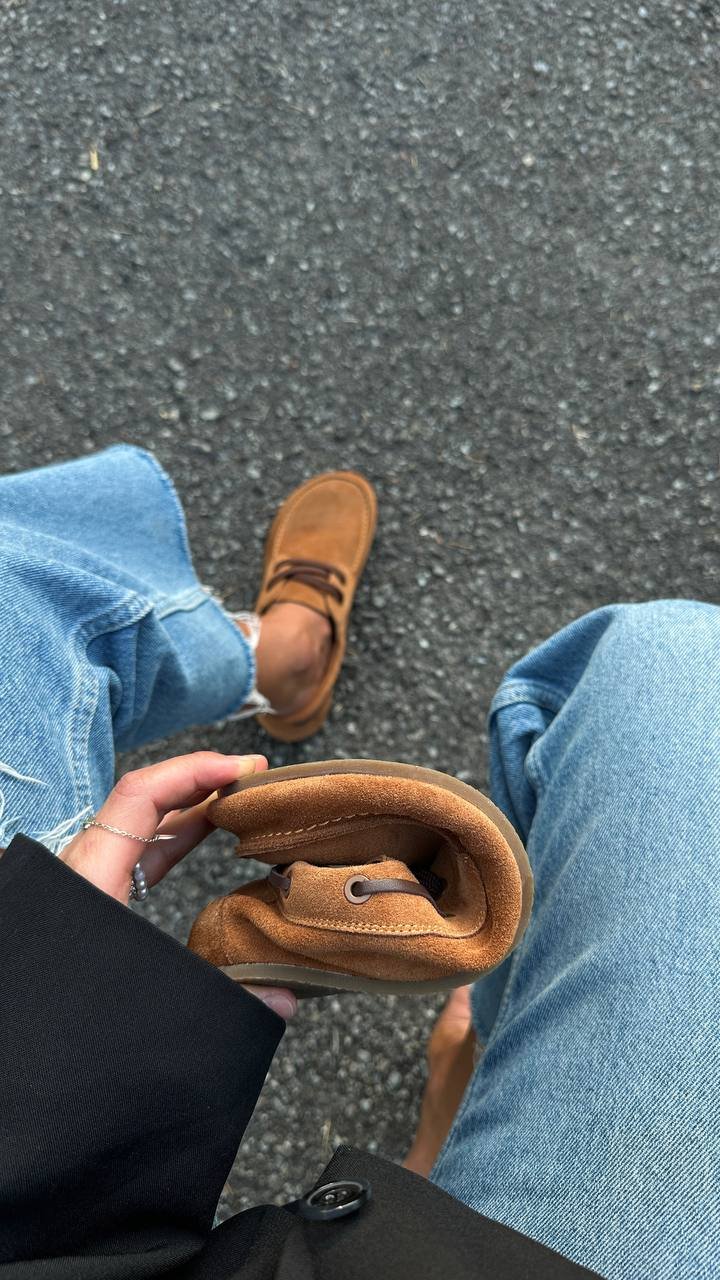 Elegant red topsiders - Image 3