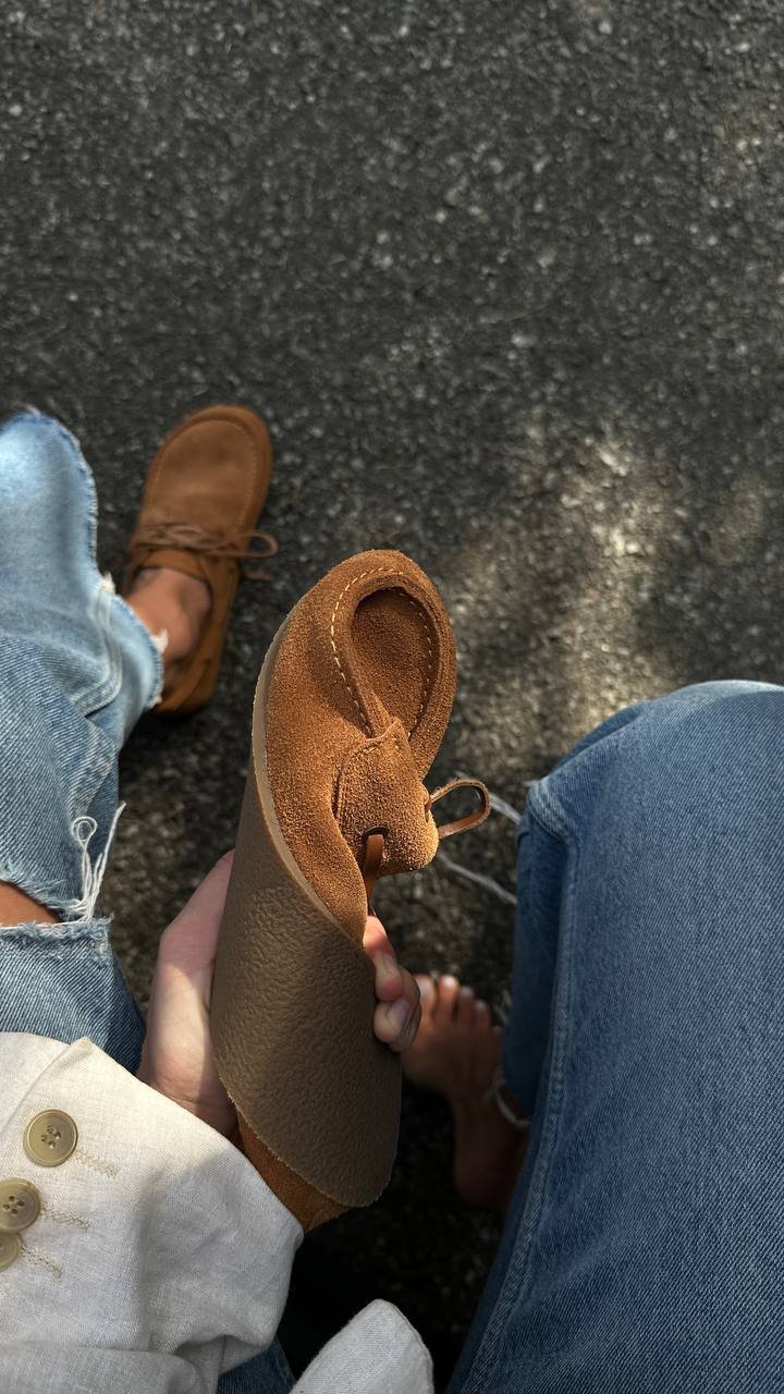Elegant red topsiders - Image 9