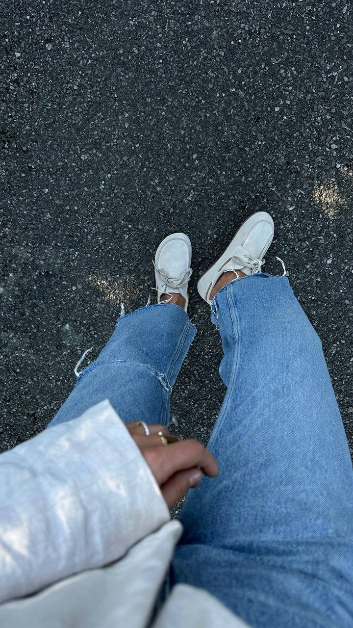 Elegant white topsiders - Image 2