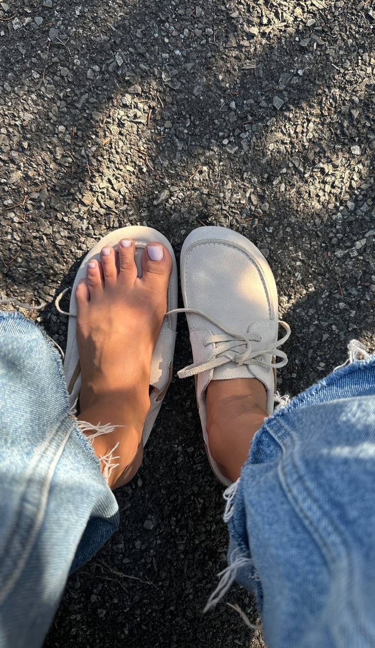 Elegant white topsiders - Image 3