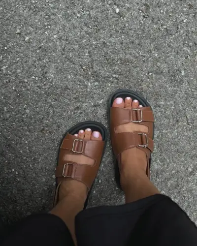 Sandals with orthopedic soles