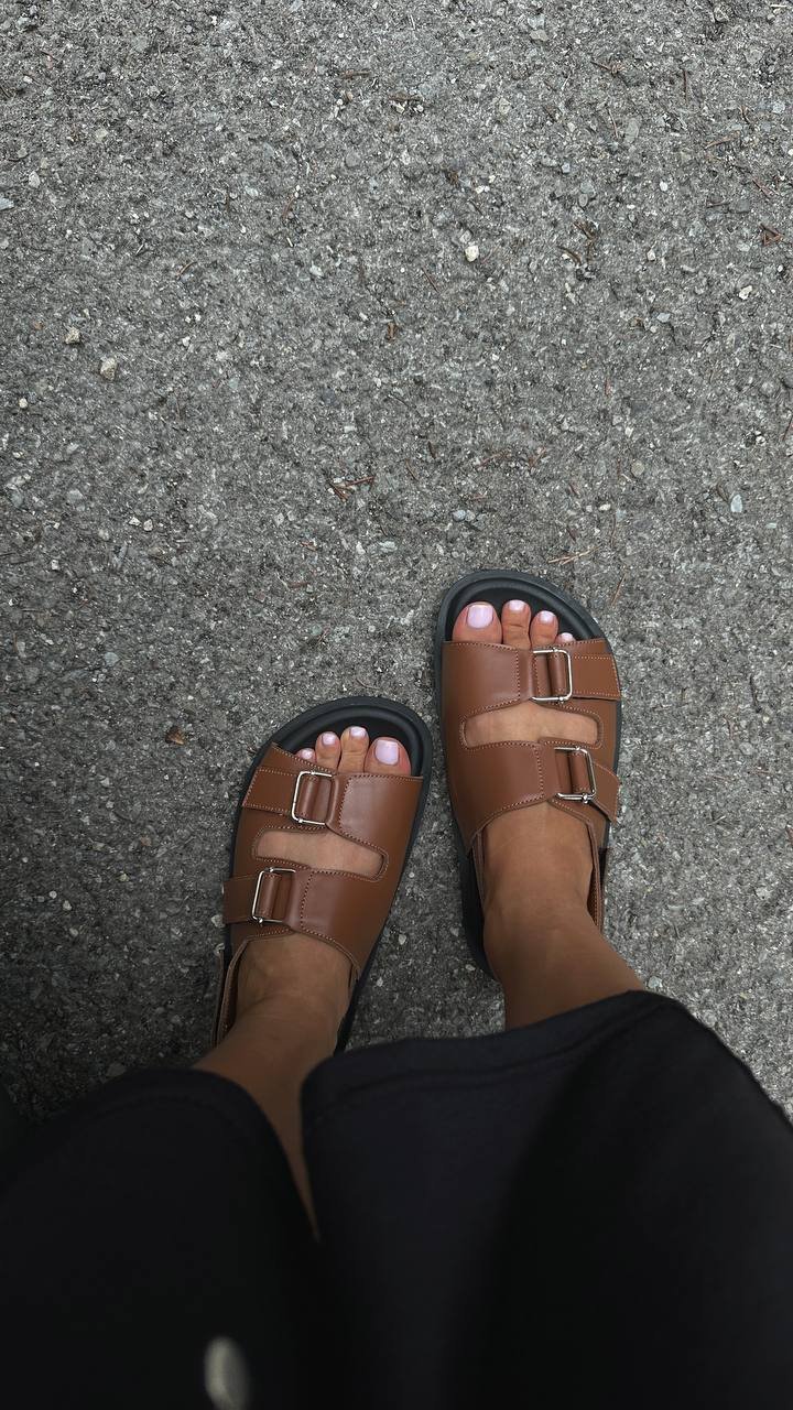 Sandals with orthopedic soles
