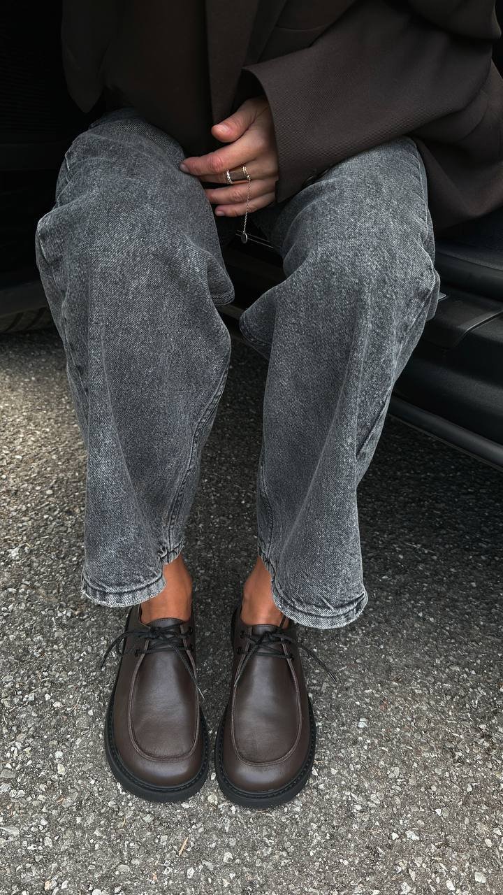 Derby shoes with a wide toe box - Image 4