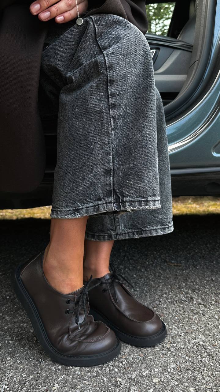 Derby shoes with a wide toe box - Image 6
