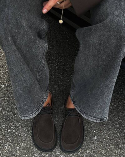Derby shoes with a wide toe box