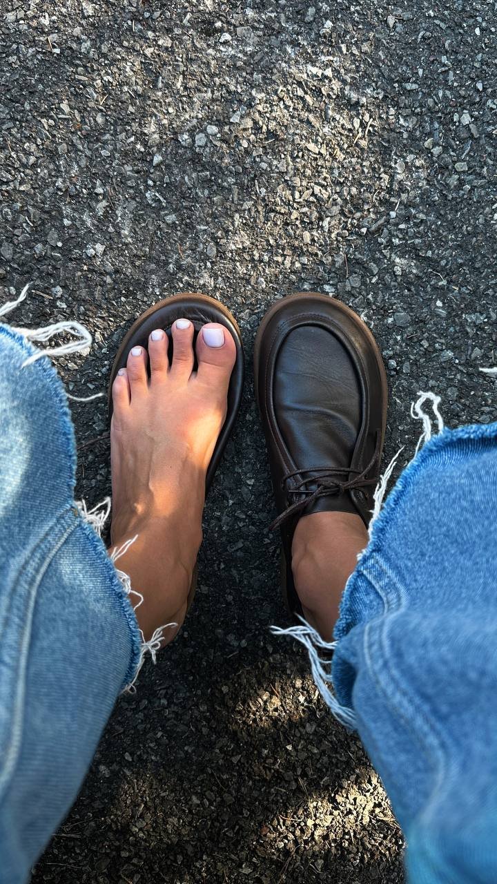 Derby shoes with a wide toe box - Image 3