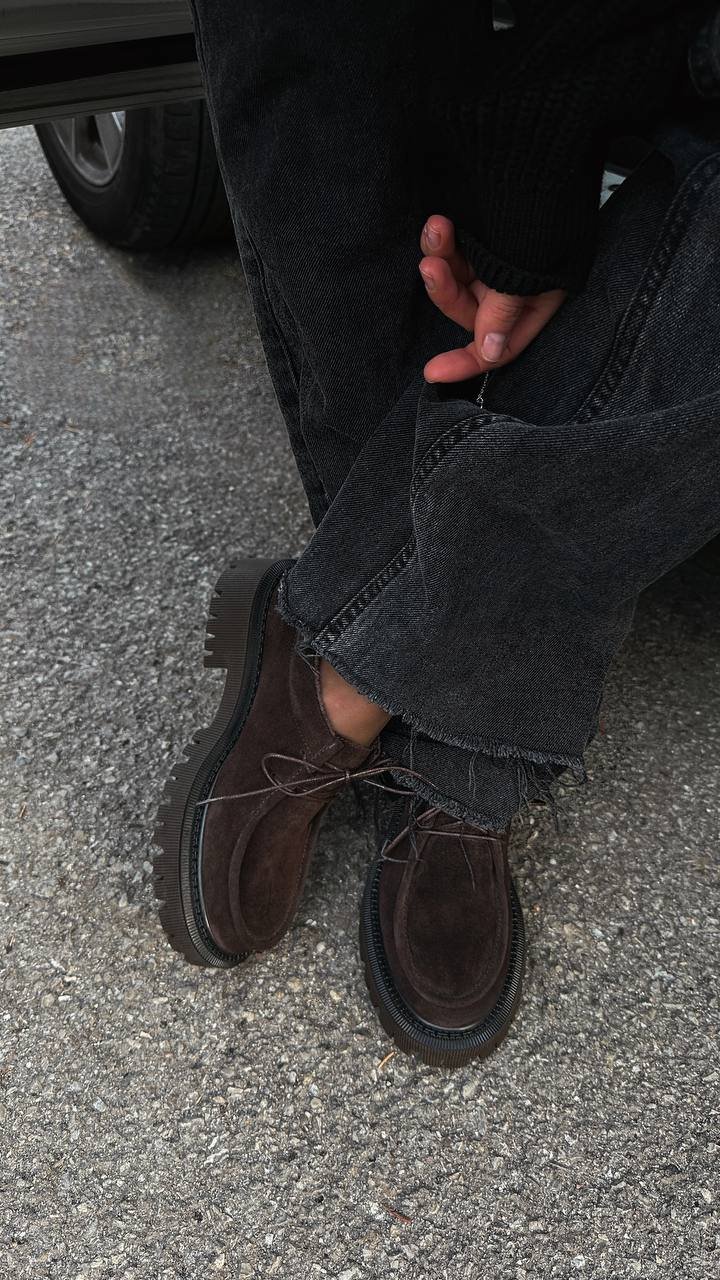 Derby shoes with a fleece lining - Image 10