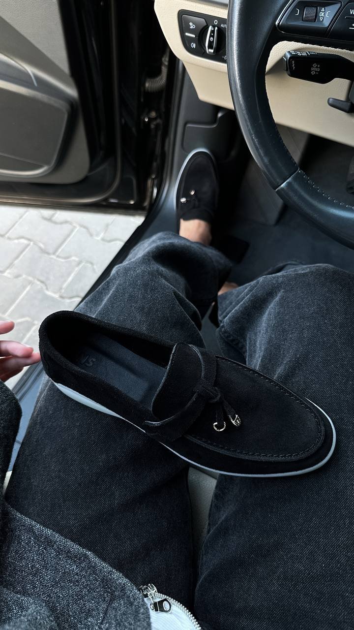Loafers with a decorative buckle - Image 3
