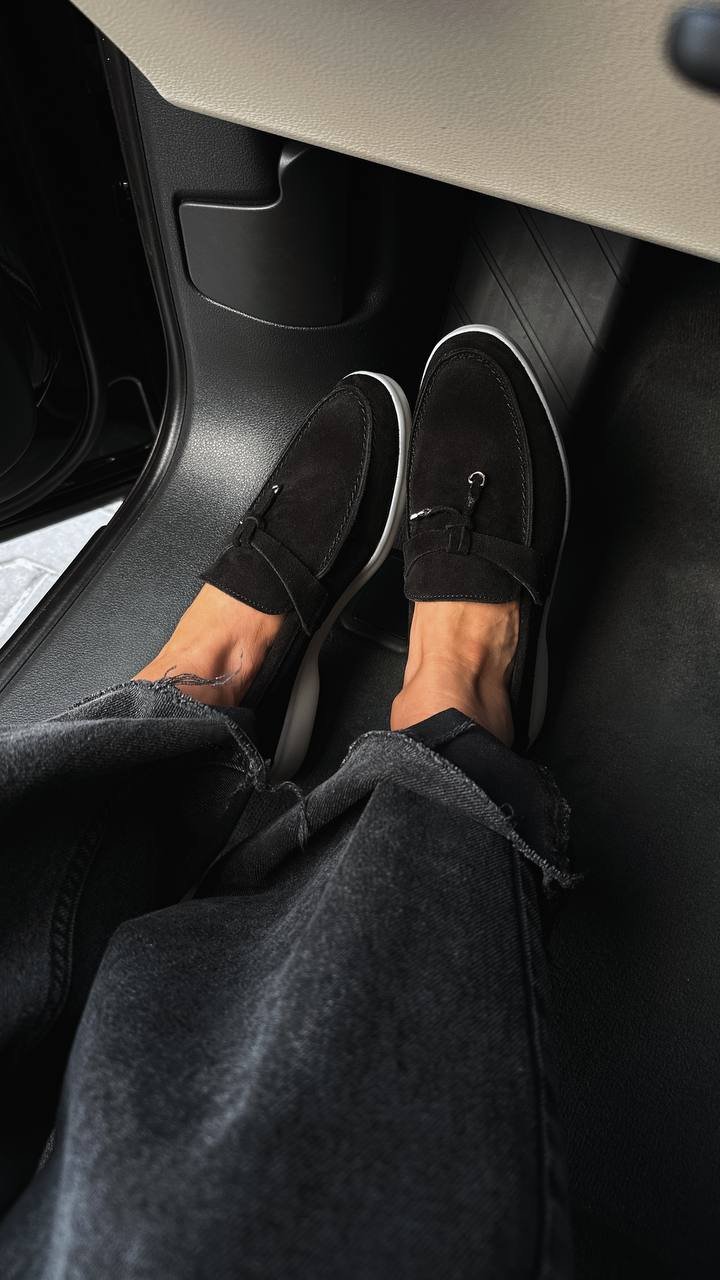 Loafers with a decorative buckle - Image 5