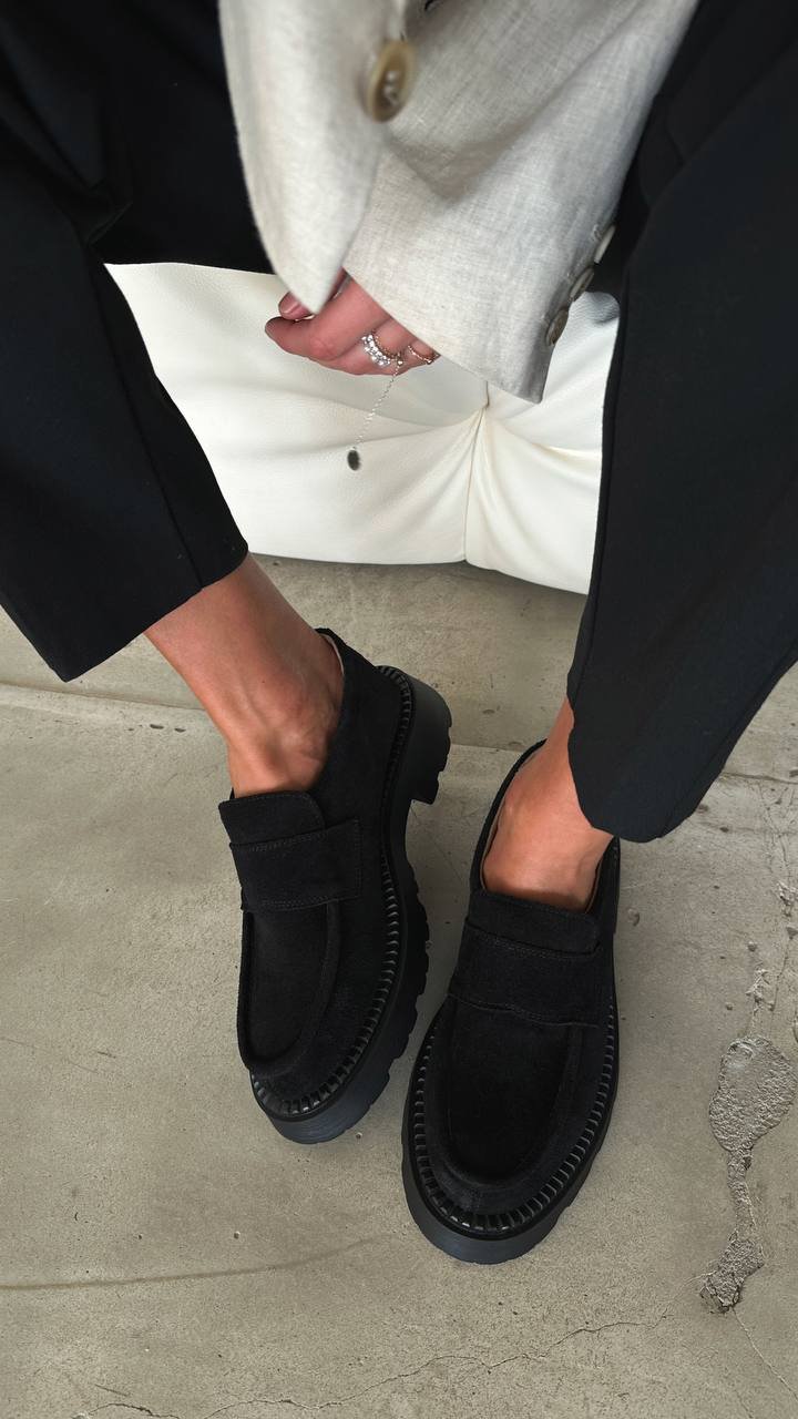 Classic-style loafers - Image 5