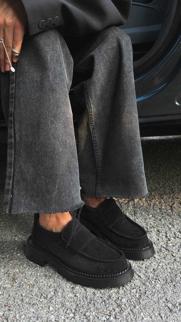 Classic-style loafers - Image 7