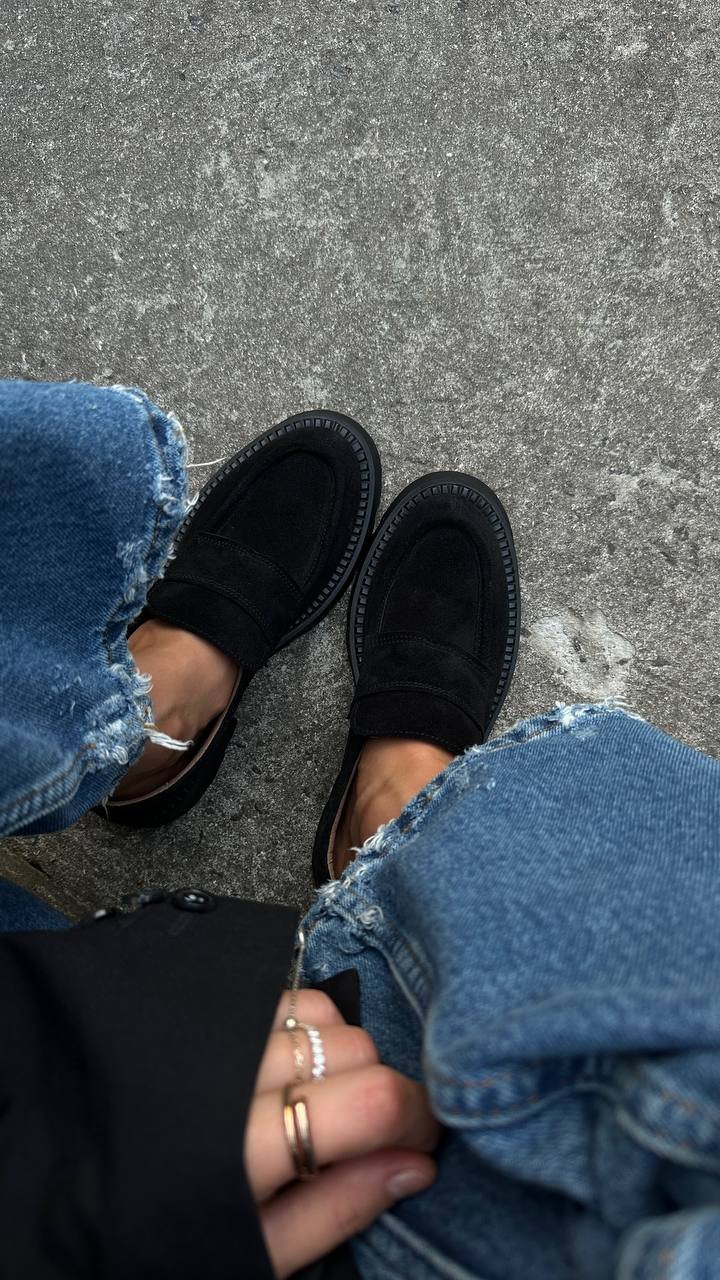 Classic-style loafers - Image 9