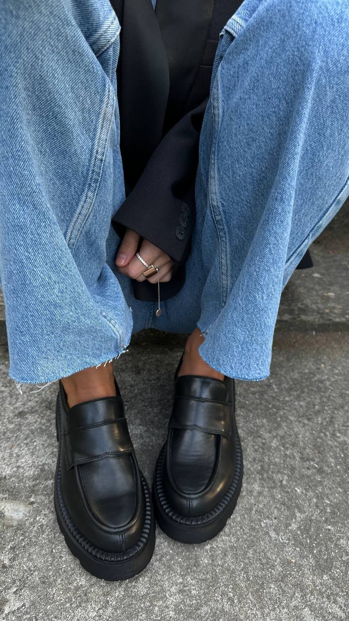 Classic-style loafers - Image 2