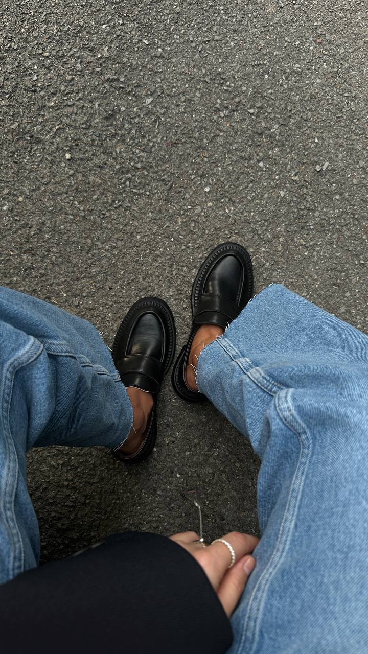 Classic-style loafers - Image 4