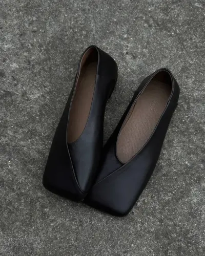 Simple ballet flats with a square toe