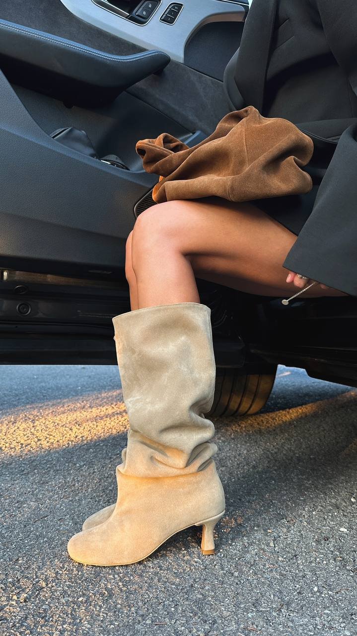 Boots with a trendy wide toe
