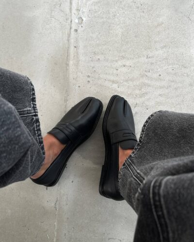 Conceptual loafer-tabis